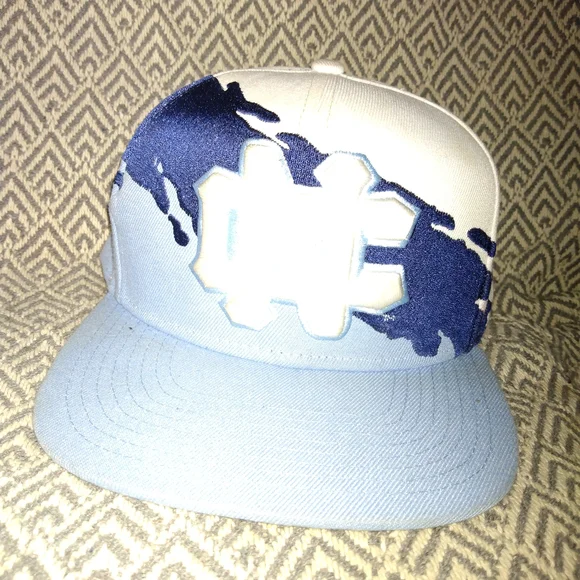 Mitchell & Ness UNC Tar Heels White and Blue Snapback Hat READ* - Picture 2 of 11